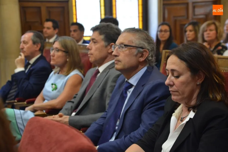Foto 5 - El Consejo de Colegios Oficiales de Graduados Sociales otorga su m&aacute;ximo galard&oacute;n a Joaqu&iacute;n...
