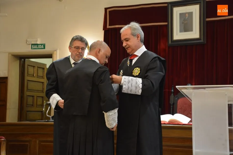 Foto 11 - El Consejo de Colegios Oficiales de Graduados Sociales otorga su m&aacute;ximo galard&oacute;n a Joaqu&iacute;n...