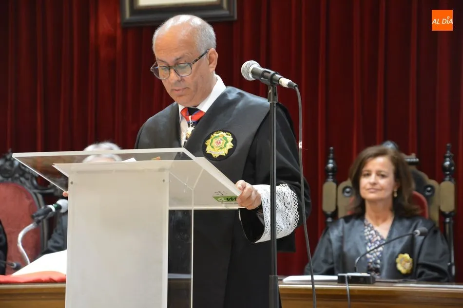 Foto 4 - El Consejo de Colegios Oficiales de Graduados Sociales otorga su m&aacute;ximo galard&oacute;n a Joaqu&iacute;n...