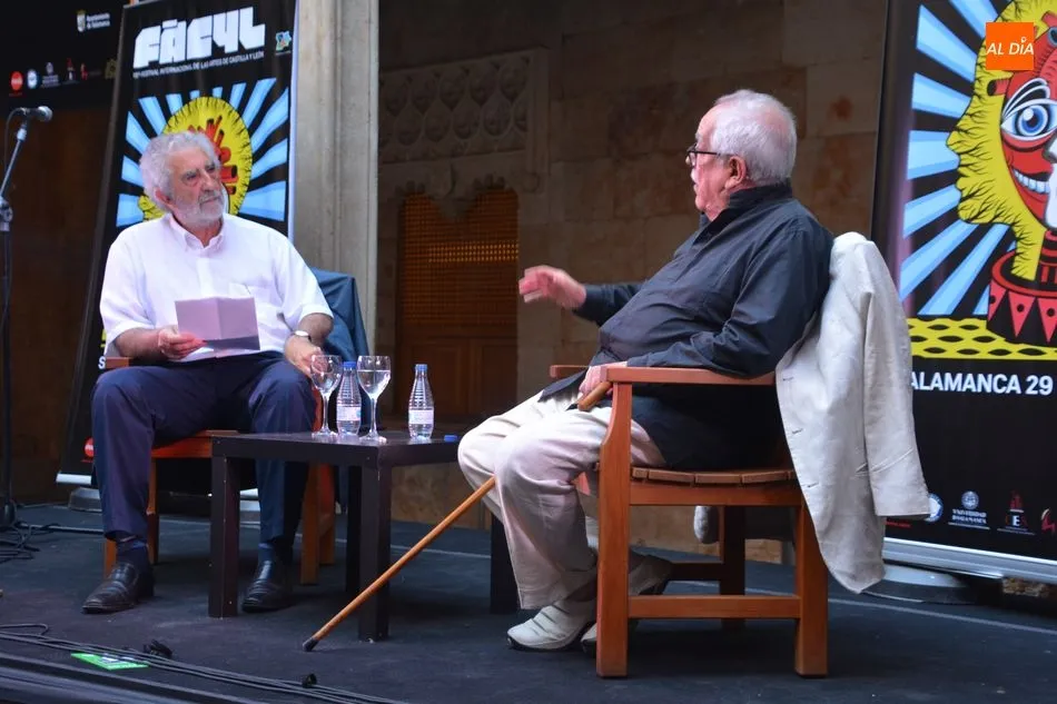 Foto 9 - Encuentro literario en la Casa de las Conchas con Antonio Gim&eacute;nez-Rico