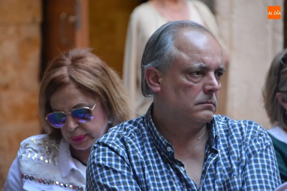 Foto 2 - Encuentro literario en la Casa de las Conchas con Antonio Gim&eacute;nez-Rico