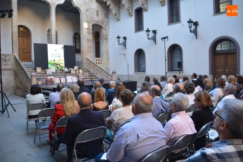 Foto 7 - Homenaje a la tradici&oacute;n para conmemorar los 10 a&ntilde;os del Instituto de las Identidades  