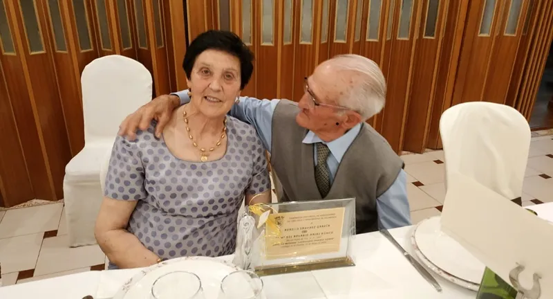 Foto 9 - Un brindis por medio siglo de amor para 18 parejas de la comarca