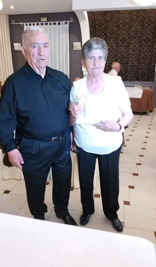 Foto 6 - Un brindis por medio siglo de amor para 18 parejas de la comarca