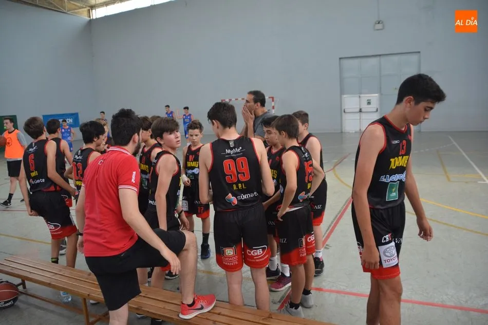 Foto 8 - Multitudidario Torneo Internacional de Baloncesto Ciudad de Santa Marta con 1.500 deportistas