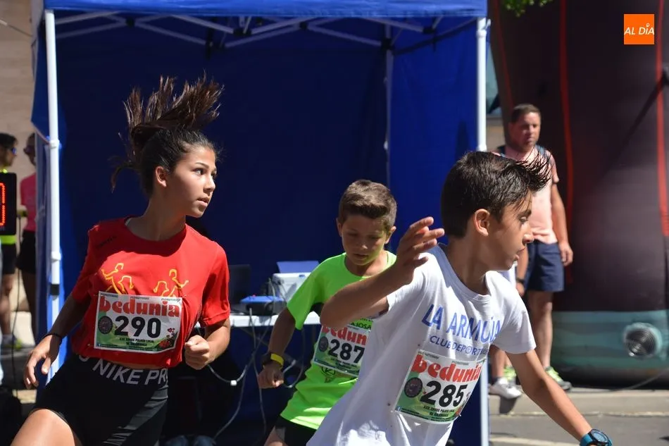 Foto 7 - &Eacute;xito de participaci&oacute;n en la XXII edici&oacute;n del Cross de la Polic&iacute;a Local y la Carrera Infantil