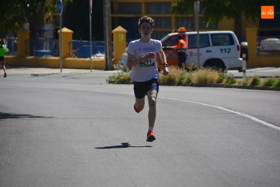 Foto 6 - &Eacute;xito de participaci&oacute;n en la XXII edici&oacute;n del Cross de la Polic&iacute;a Local y la Carrera Infantil