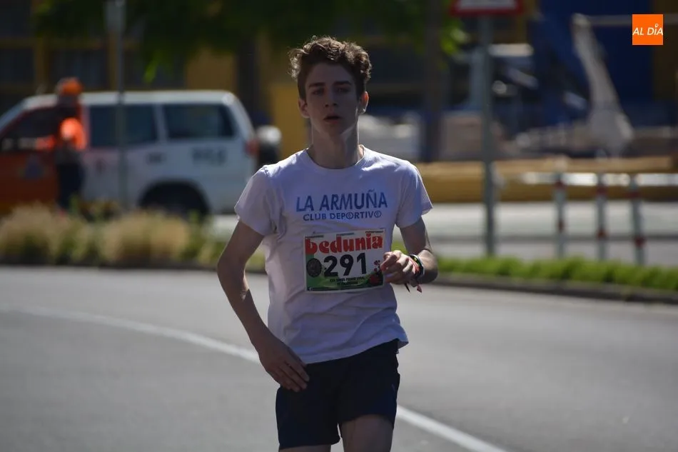 Foto 3 - &Eacute;xito de participaci&oacute;n en la XXII edici&oacute;n del Cross de la Polic&iacute;a Local y la Carrera Infantil