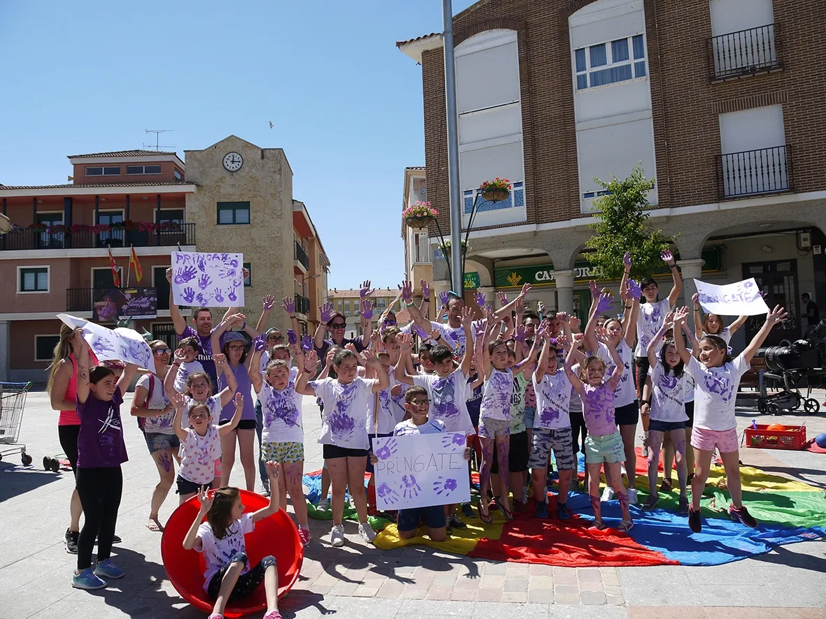 Foto 3 - Carbajosa se pringa contra la violencia de g&eacute;nero
