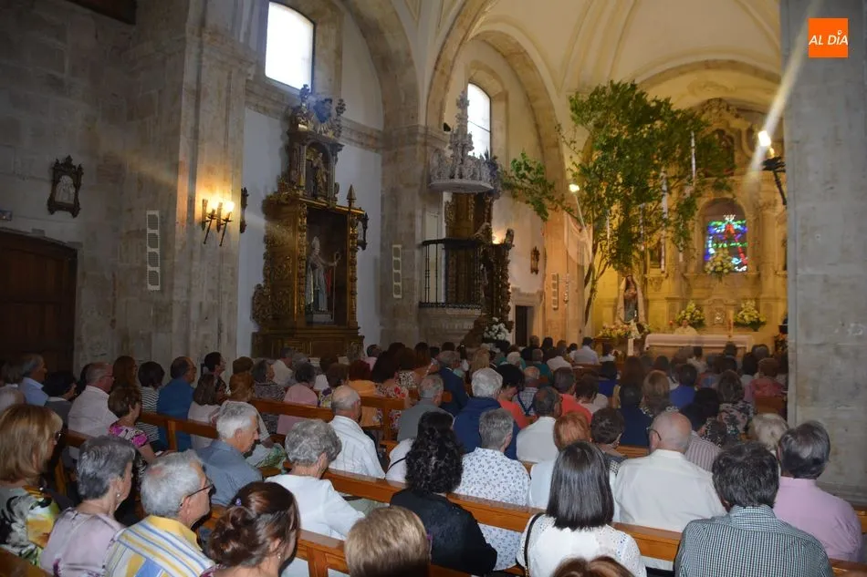Foto 10 - D&iacute;a grande en Villamayor en honor a la Virgen de los Remedios