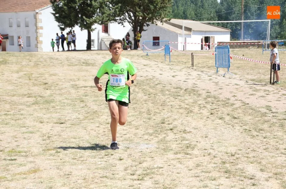 Foto 10 - VI Carrera Solidaria San Jer&oacute;nimo | Categor&iacute;as menores