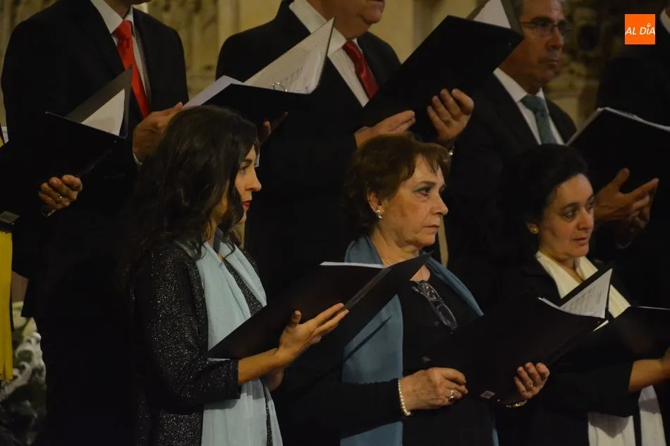 Foto 7 - El&nbsp;Coro de C&aacute;mara de la Escuela Municipal de M&uacute;sica y Danza muestra su talento en la Catedral...
