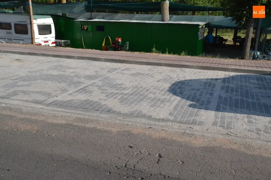 Foto 9 - Culminada la conversi&oacute;n del gran parterre de la Avenida de La Concha en plazas de aparcamiento  
