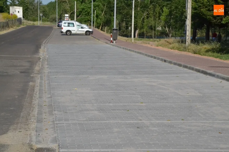 Foto 6 - Culminada la conversi&oacute;n del gran parterre de la Avenida de La Concha en plazas de aparcamiento  