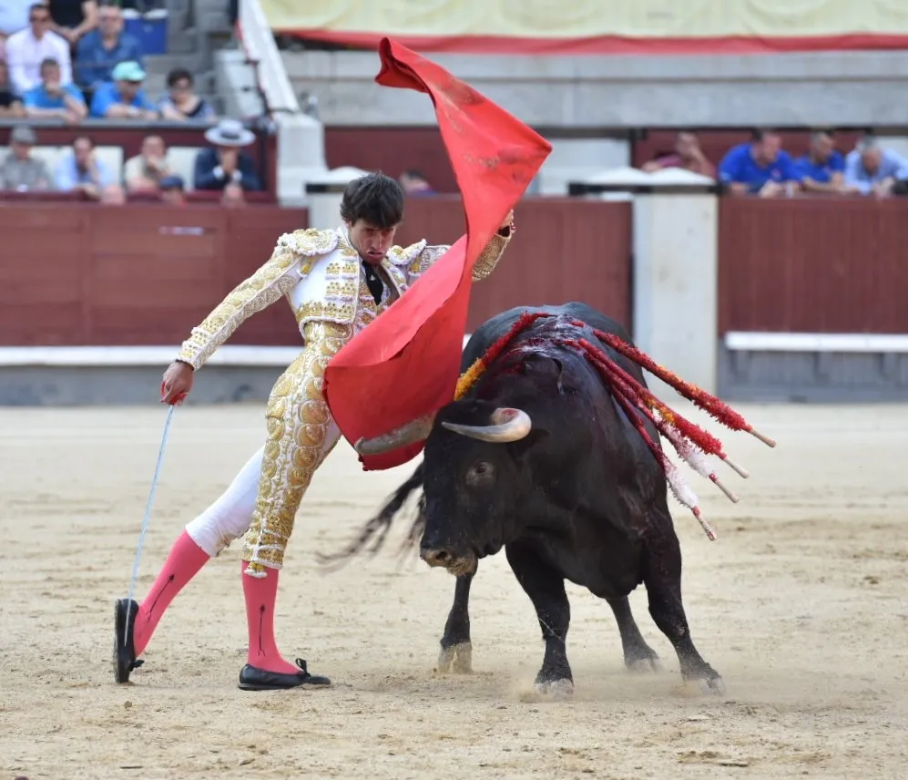 Foto 2 - Antonio Grande gusta pero no punt&uacute;a en su debut en Las Ventas
