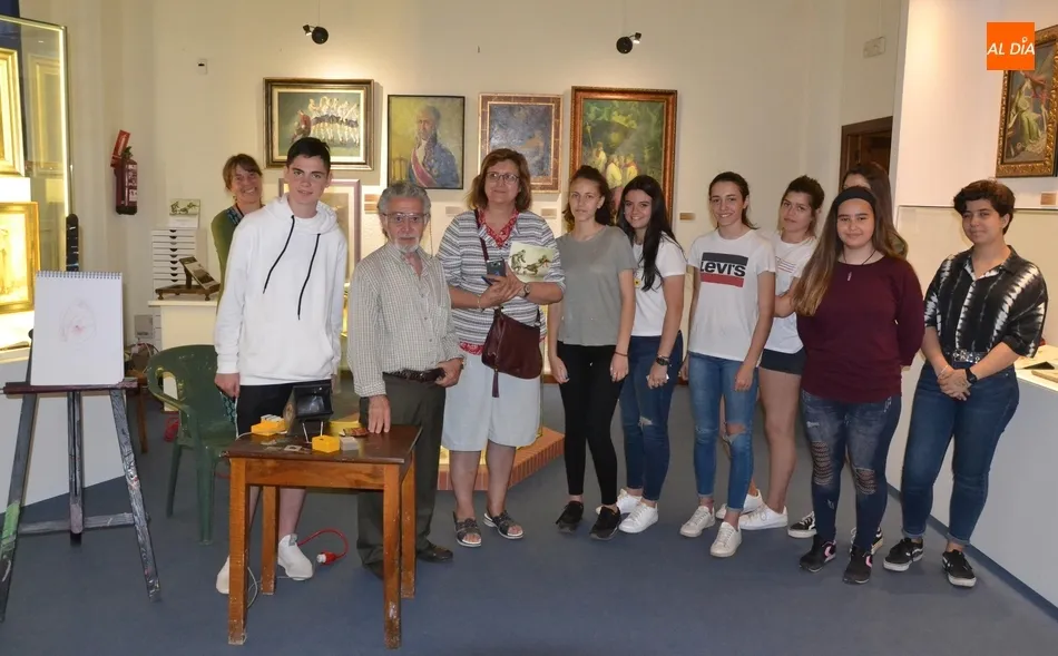 Foto 11 - Jer&oacute;nimo Prieto desvela sus trucos pict&oacute;ricos a los alumnos de Secundaria  