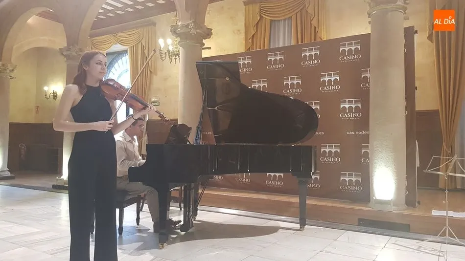 Foto 3 - El Cuarteto Quattro y la violinista Isabel Echarri protagonizan un magn&iacute;fico concierto en el Casino