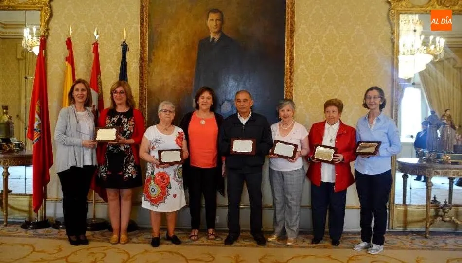 Voluntarias homenajeadas en el Ayuntamiento. Foto de Lydia González