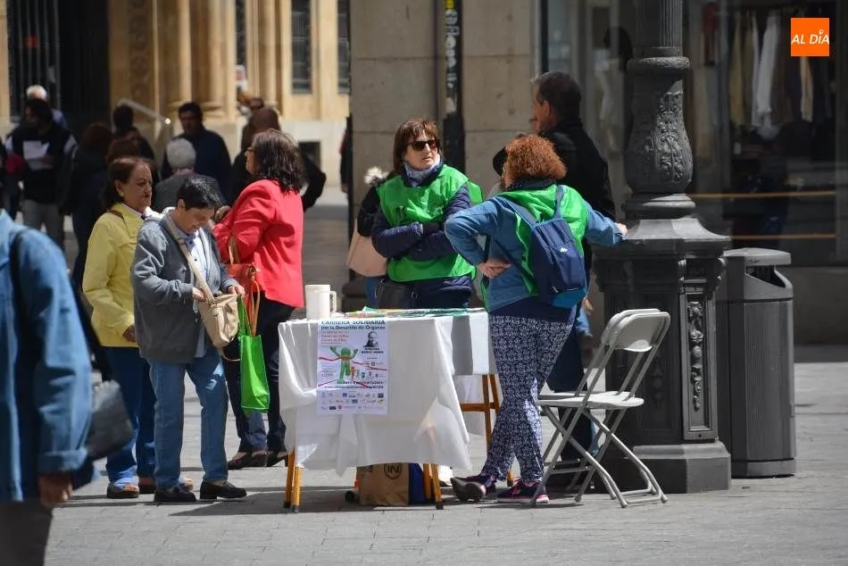 Foto 3 - Alcer explica a los salmantinos la importancia de la&nbsp;donaci&oacute;n y trasplantes de &oacute;rganos