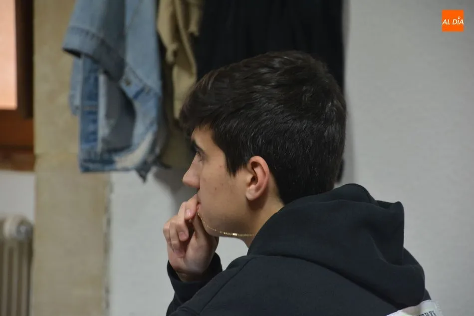 Foto 7 - Nervios e ilusi&oacute;n en el comienzo de la EBAU para 1.402 estudiantes en Salamanca