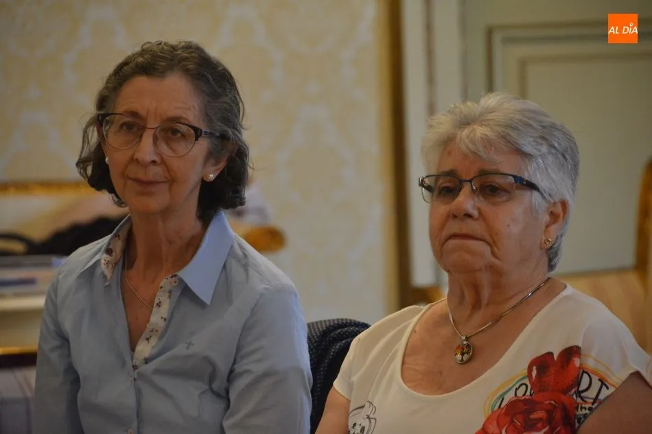 Foto 7 - El Ayuntamiento homenajea a las mayores que trabajan como voluntarias con personas dependientes