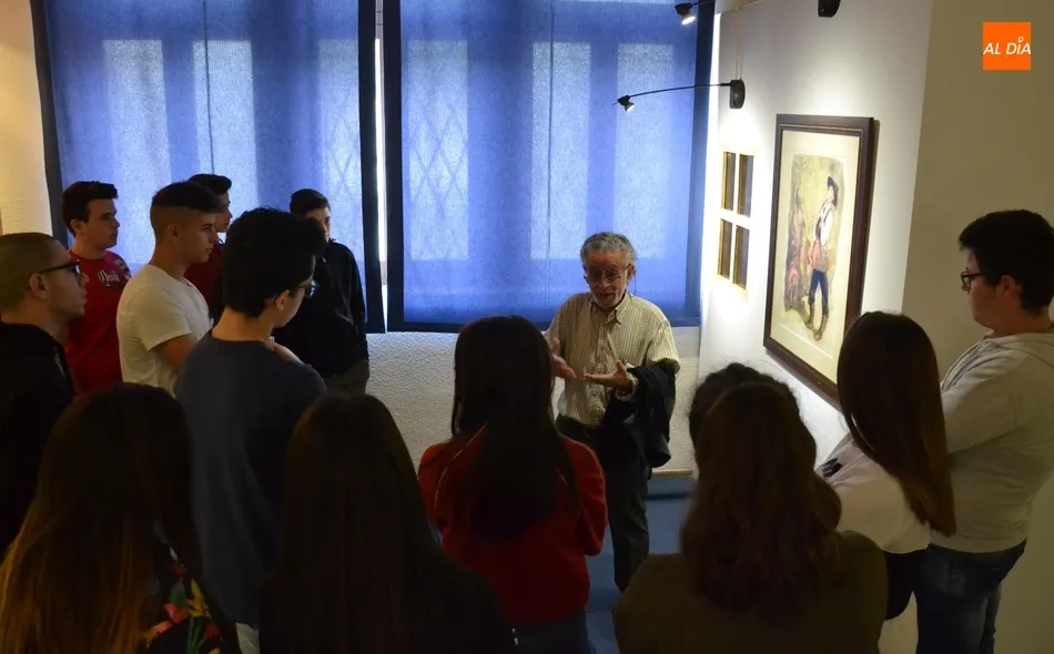 Foto 4 - Jer&oacute;nimo Prieto completa sus clases de pintura para alumnos de Secundaria  