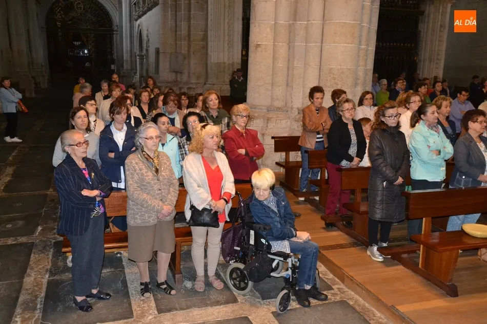 Foto 9 - En marcha con un amplio n&uacute;mero de asistentes la novena en honor a San Antonio de Padua  