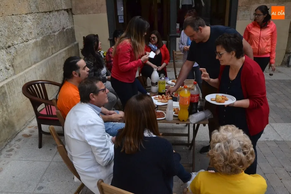 Foto 10 - Se intensifica la petici&oacute;n de regreso del banco que hab&iacute;a en el centro de la calle Madrid  