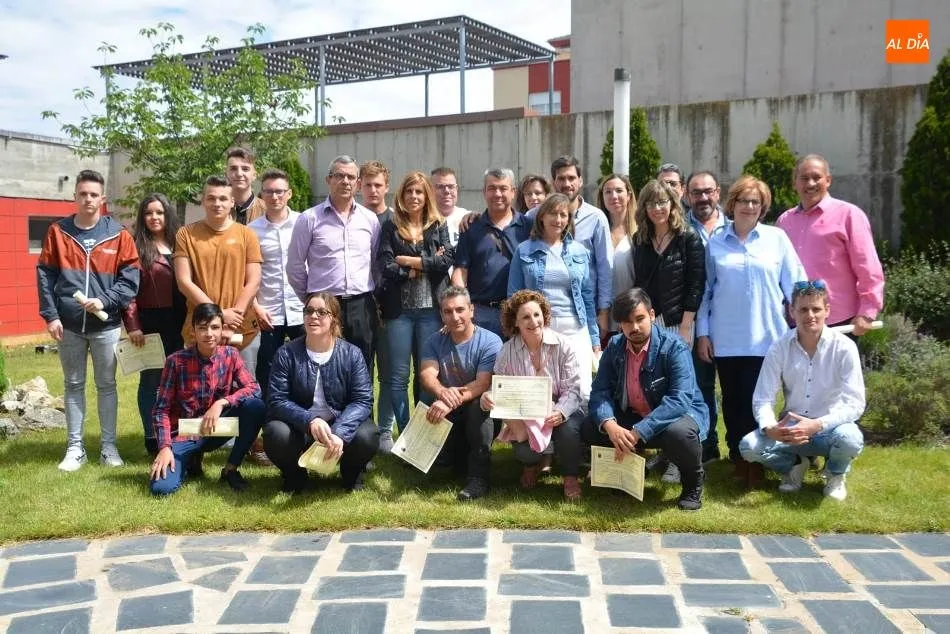 Foto 2 - La Escuela de Hosteler&iacute;a de Santa Marta entrega los diplomas a los alumnos de sus cursos de...