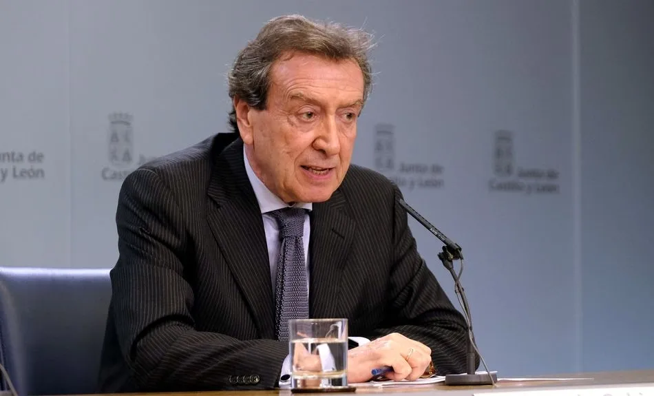 El vicepresidente de la Junta y portavoz en funciones, José Antonio de Santiago-Juárez