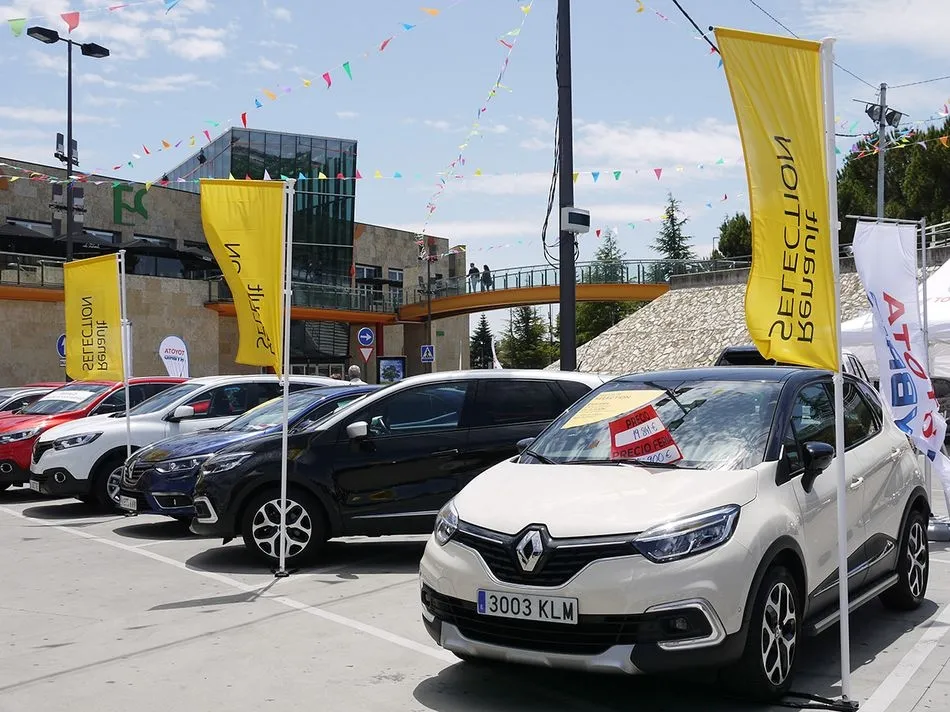 Foto 6 - La I Feria del Veh&iacute;culo Seminuevo llega al Centro Comercial El Tormes  