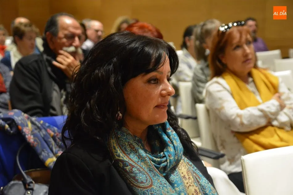 Foto 10 - Presentaci&oacute;n de &lsquo;Los cuentos que Pessoa no escribi&oacute;&rsquo;, un homenaje de 25 mujeres al poeta...