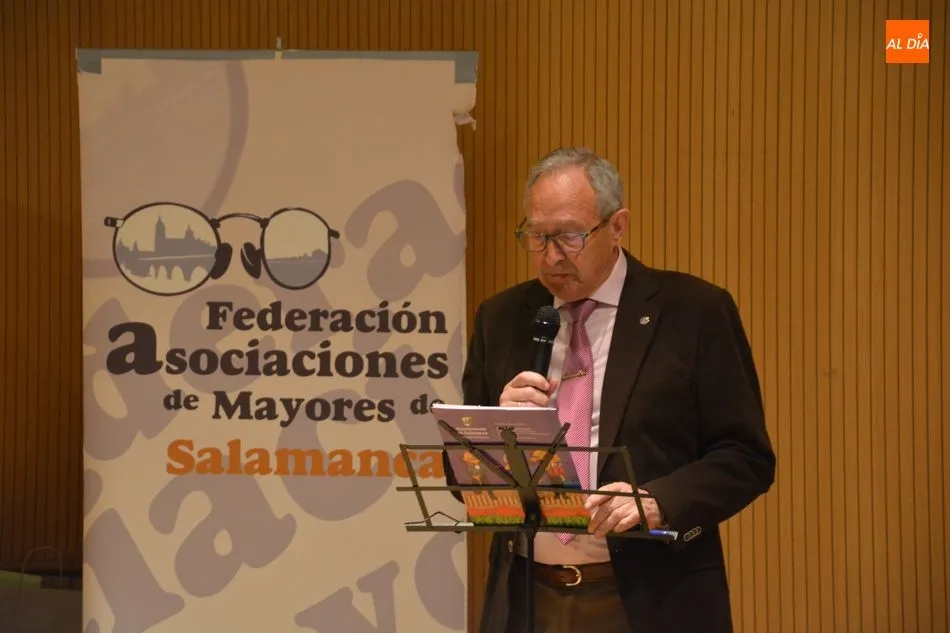 Foto 6 - La Federaci&oacute;n de Asociaciones de Mayores homenajea a las concejalas Isabel Mac&iacute;as y Maribel Campo