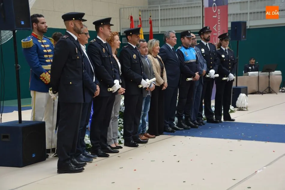 Foto 7 - La Polic&iacute;a Local celebra la fiesta de su patr&oacute;n con los tradicionales reconocimientos