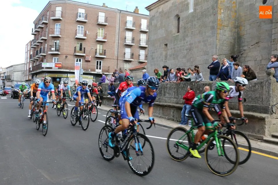 Foto 9 - La Vuelta Ciclista a Salamanca 2019 recorre las Arribes con meta en Sard&oacute;n de los Frailes  