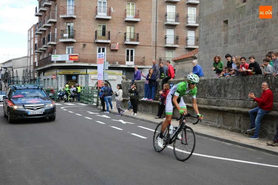 Foto 6 - La Vuelta Ciclista a Salamanca 2019 recorre las Arribes con meta en Sard&oacute;n de los Frailes  