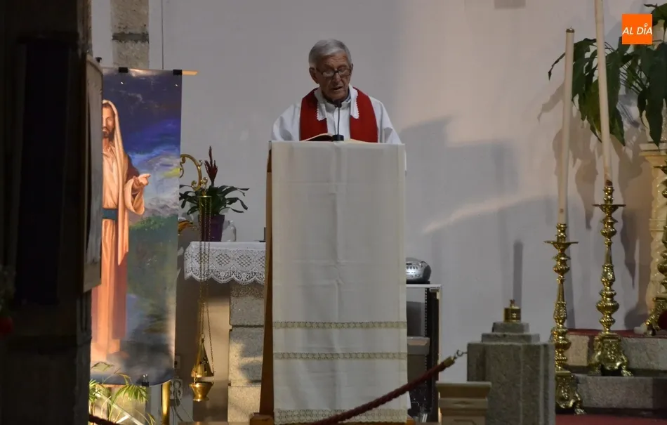 Foto 9 - Concluye con presencia de fieles de varias parroquias el triduo de preparaci&oacute;n para Pentecost&eacute;s  
