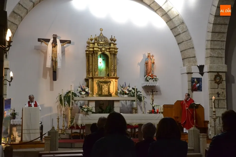 Foto 10 - Concluye con presencia de fieles de varias parroquias el triduo de preparaci&oacute;n para Pentecost&eacute;s  