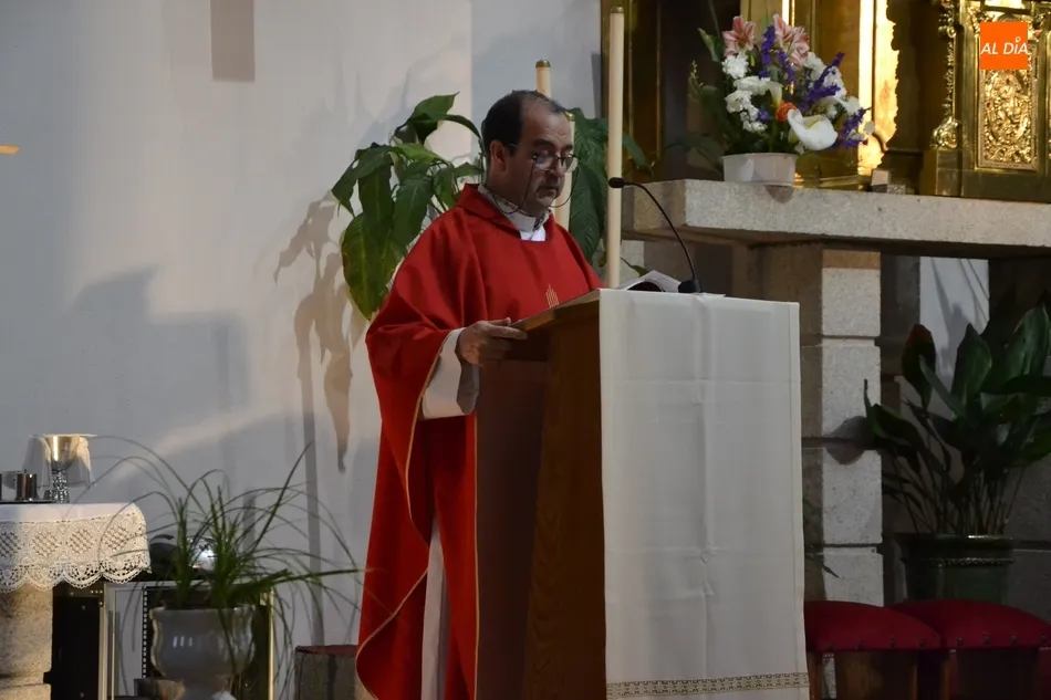 Foto 8 - Concluye con presencia de fieles de varias parroquias el triduo de preparaci&oacute;n para Pentecost&eacute;s  