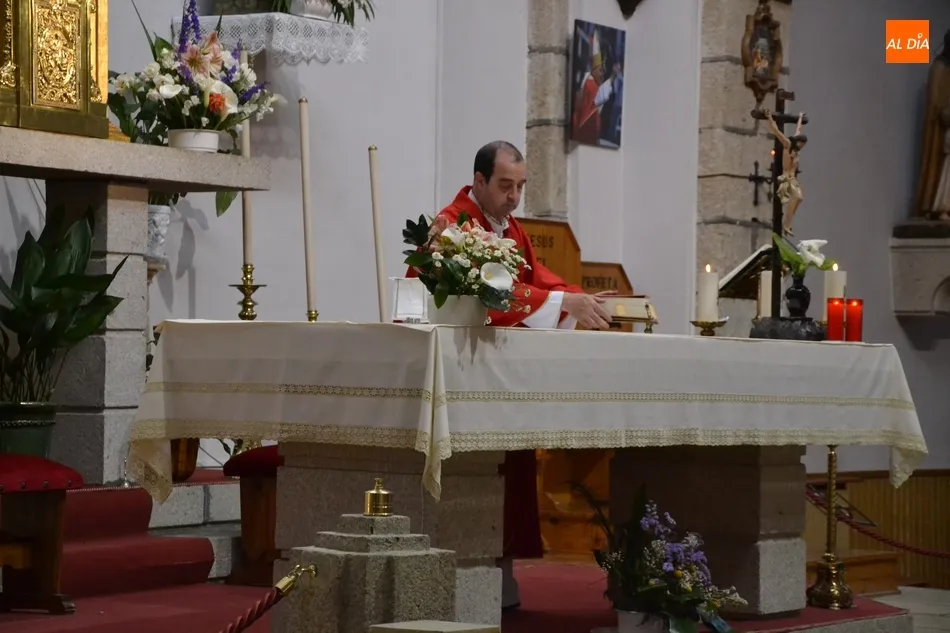 Foto 5 - Concluye con presencia de fieles de varias parroquias el triduo de preparaci&oacute;n para Pentecost&eacute;s  