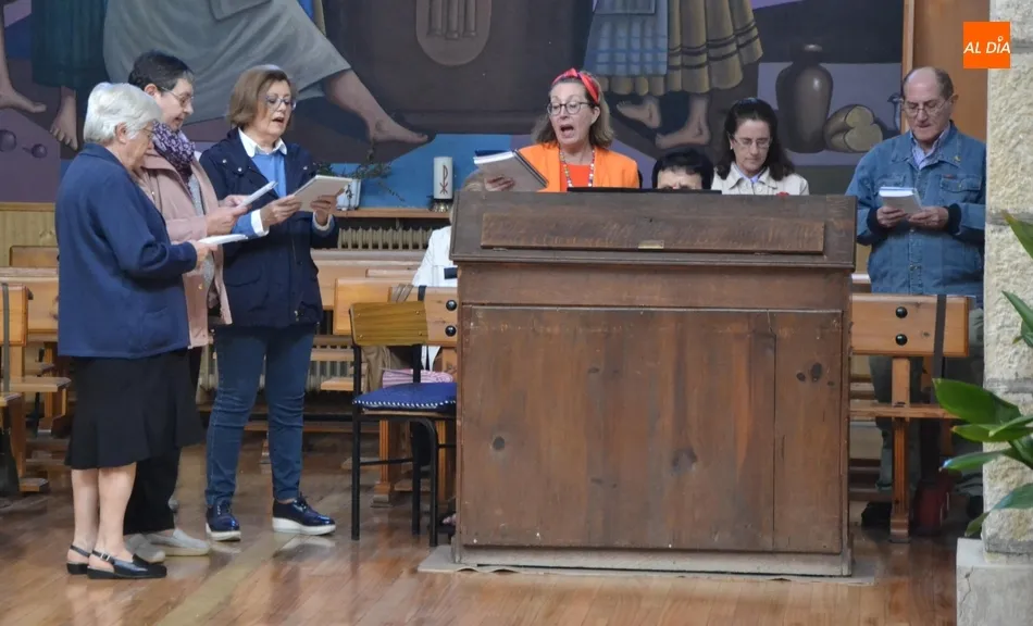 Concluye con presencia de fieles de varias parroquias el triduo de preparación para Pentecostés  