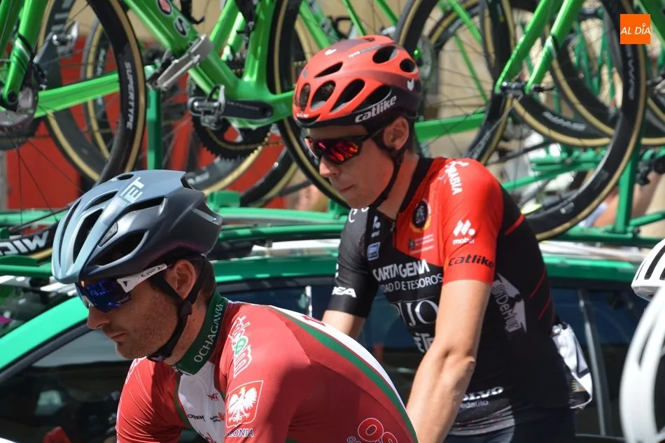 Foto 10 - Eloy Teruel se impone en la primera etapa de la Vuelta Ciclista a Salamanca