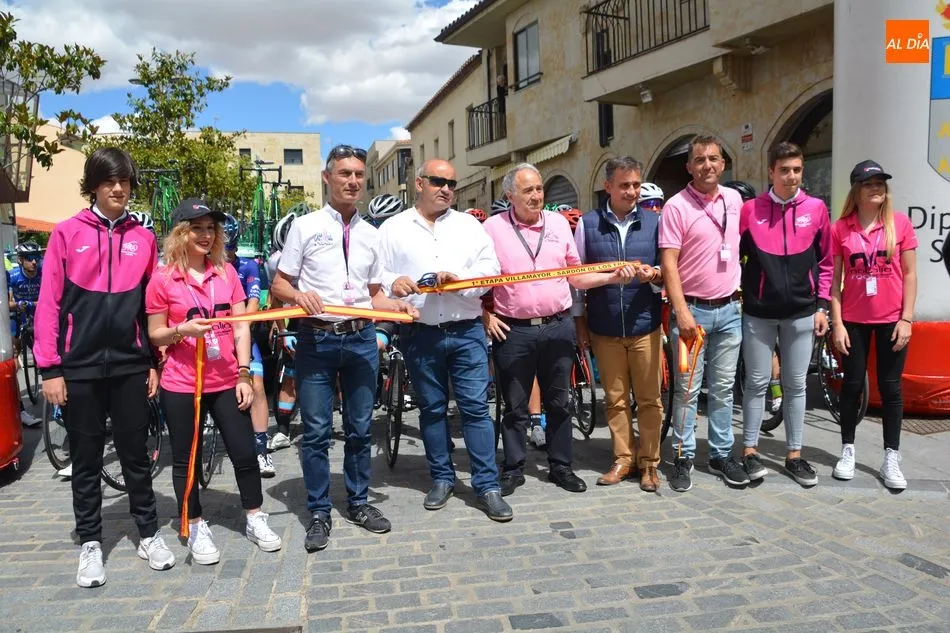 Foto 5 - Eloy Teruel se impone en la primera etapa de la Vuelta Ciclista a Salamanca
