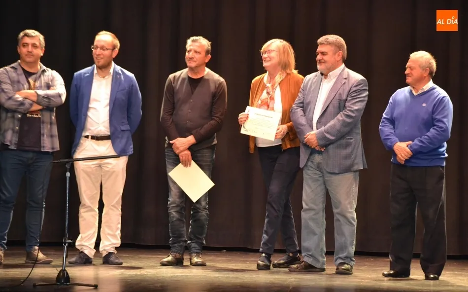Foto 5 - &lsquo;La puebla de las mujeres&rsquo; se hace con la victoria sobre las tablas del Teatro Nuevo  