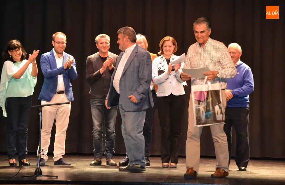 Foto 9 - &lsquo;La puebla de las mujeres&rsquo; se hace con la victoria sobre las tablas del Teatro Nuevo  