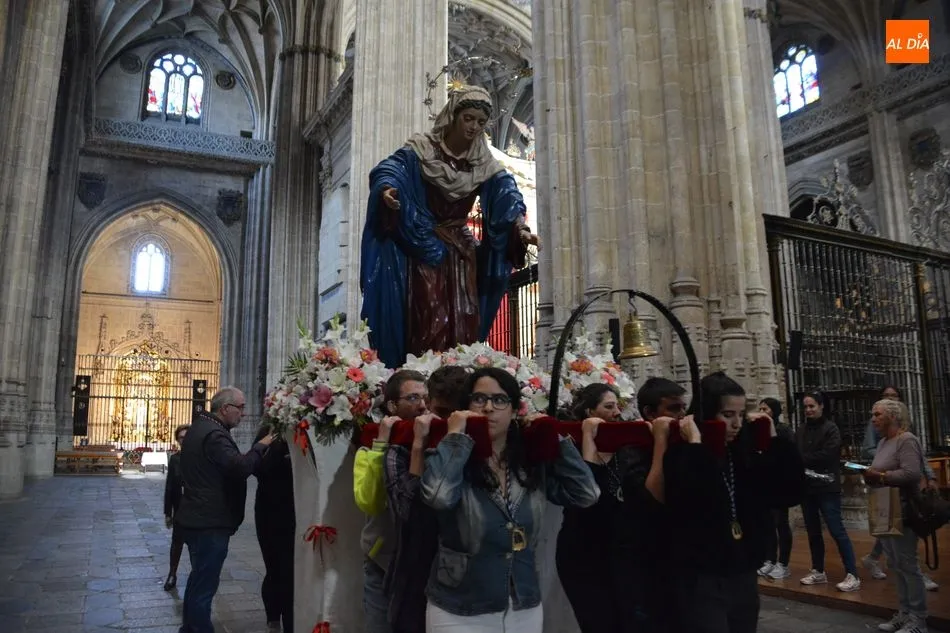 Foto 4 - La Virgen de la Palma preside el V&iacute;a Lucis de la Hermandad de Jes&uacute;s Amigo de los Ni&ntilde;os