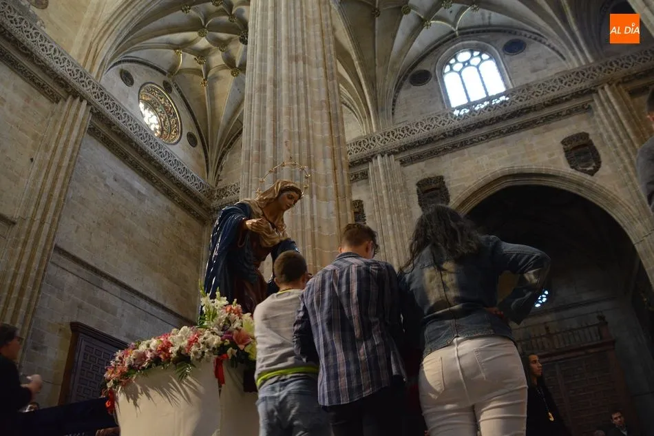 Foto 3 - La Virgen de la Palma preside el V&iacute;a Lucis de la Hermandad de Jes&uacute;s Amigo de los Ni&ntilde;os