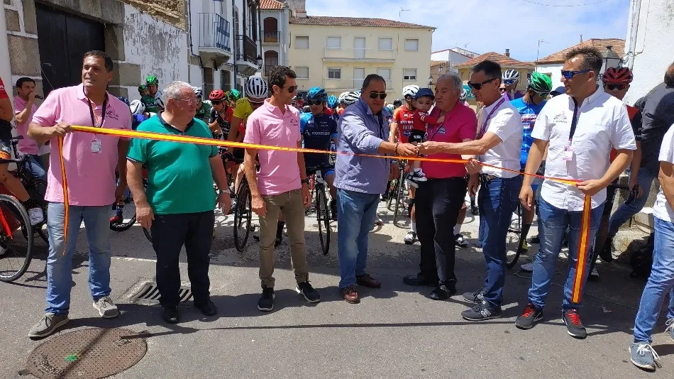 Foto 10 - La Vuelta a Salamanca ya marcha hacia la Sierra de Francia