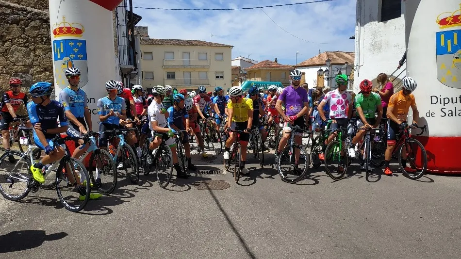 Foto 9 - La Vuelta a Salamanca ya marcha hacia la Sierra de Francia