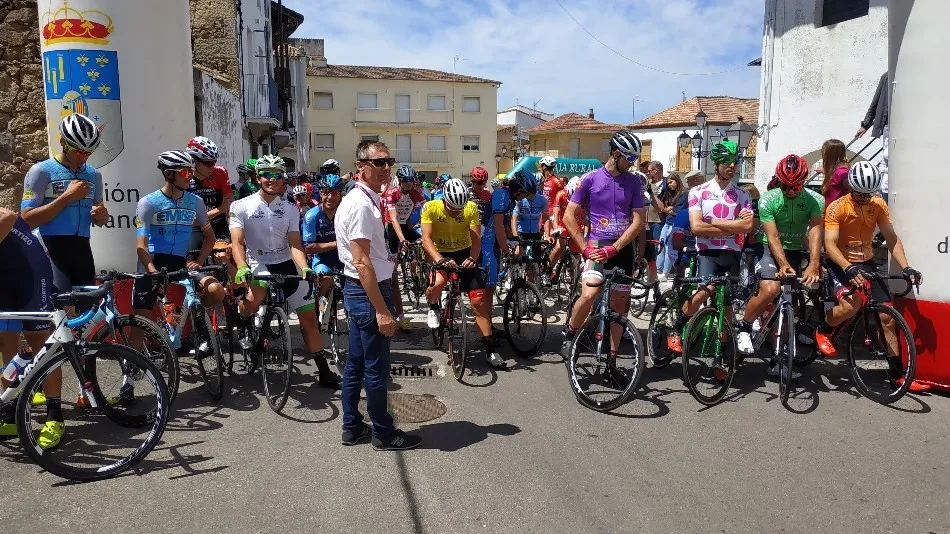 Foto 7 - La Vuelta a Salamanca ya marcha hacia la Sierra de Francia